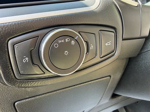 Used 2018 Ford Edge SEL w/ Equipment Group 201A AWD/4WD image 10