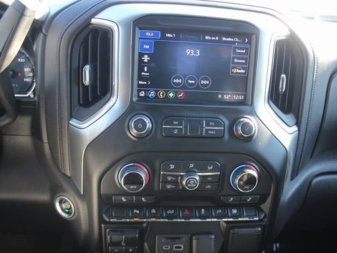 Used 2021 Chevrolet Silverado 1500 LT w/ Convenience Package II image 4