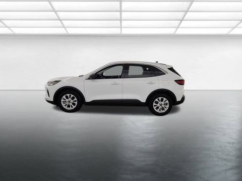 Used 2023 Ford Escape Active image 5