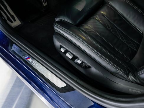 Used 2018 BMW M550i xDrive image 14