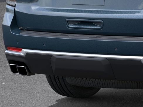 New 2026 Chevrolet Suburban High Country image 16