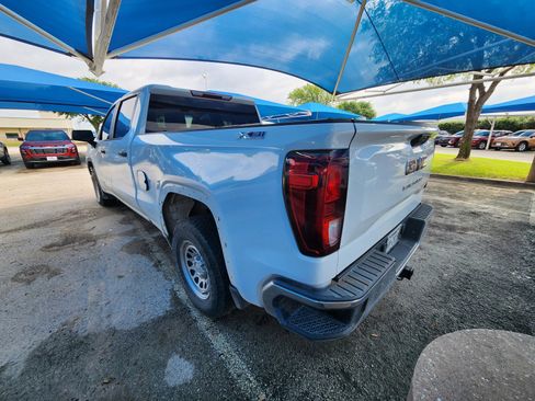 Used 2023 GMC Sierra 1500 Pro AWD/4WD image 3