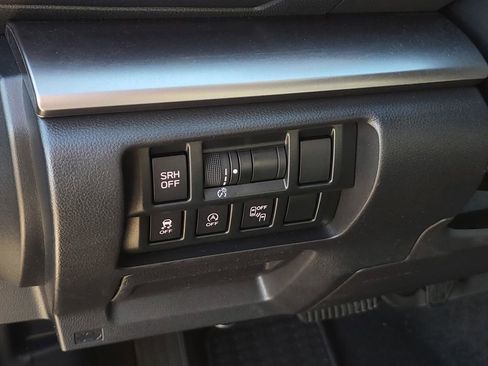 Used 2020 Subaru Crosstrek 2.0i Limited w/ Moonroof Package image 20