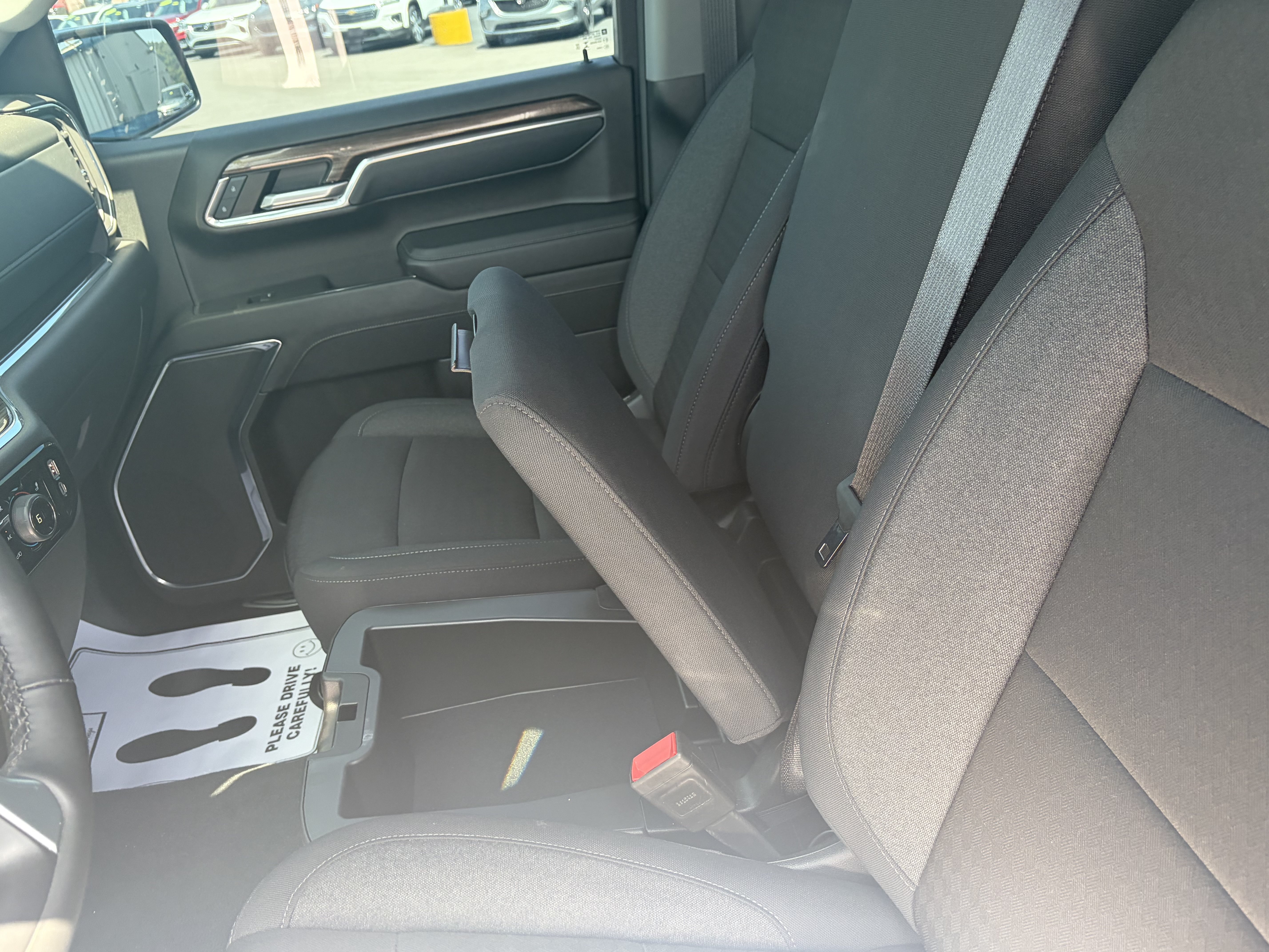 Used 2024 Chevrolet Silverado 1500 LT AWD/4WD image 16