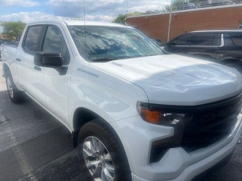 Used 2026 Chevrolet Silverado 1500 Custom AWD/4WD image 3