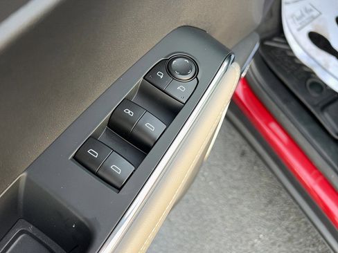 Used 2026 GMC Acadia Elevation w/ Elevation Premium Package image 14