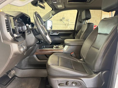 Used 2025 GMC Sierra 2500 SLT w/ SLT Premium Package AWD/4WD image 20