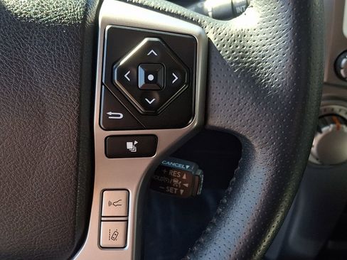 Used 2021 Toyota 4Runner SR5 Premium image 22