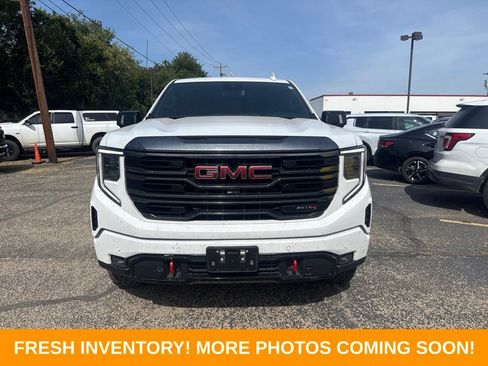 Used 2024 GMC Sierra 1500 AT4 w/ AT4 Preferred Package AWD/4WD image 7