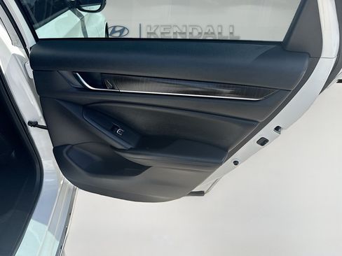 Used 2021 Honda Accord EX-L image 28