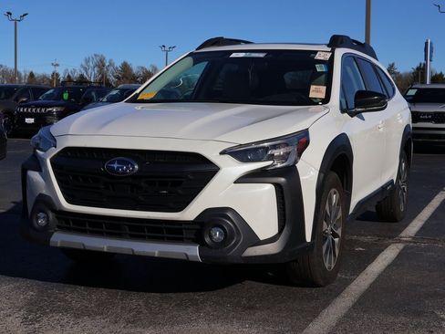 Used 2023 Subaru Outback Limited image 1