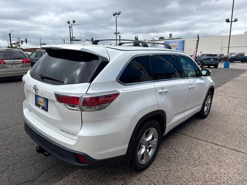 Used 2015 Toyota Highlander Limited w/ Driver Technology Package AWD/4WD image 13