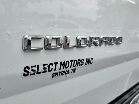 Used 2022 Chevrolet Colorado Z71 AWD/4WD image 9