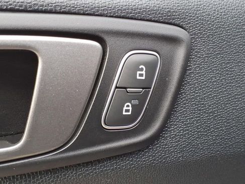 Used 2021 Ford EcoSport SE w/ SE Appearance Package image 13