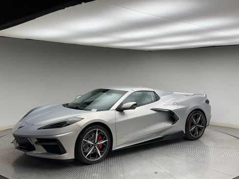 Used 2021 Chevrolet Corvette Stingray Premium Conv w/ Z51 Performance Package RWD image 6