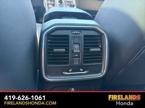 Used 2023 Porsche Macan GTS AWD/4WD image 36