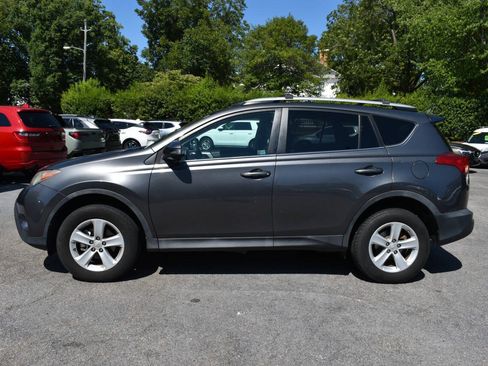 Used 2014 Toyota RAV4 XLE FWD image 3