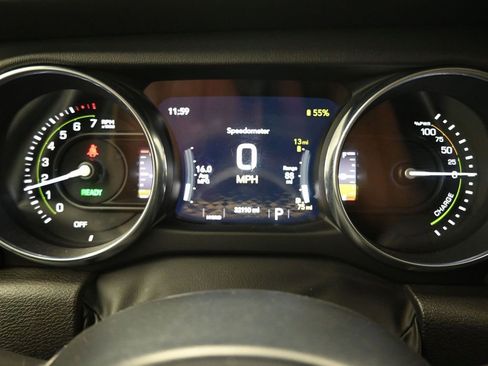 Used 2022 Jeep Wrangler Unlimited Sahara image 19