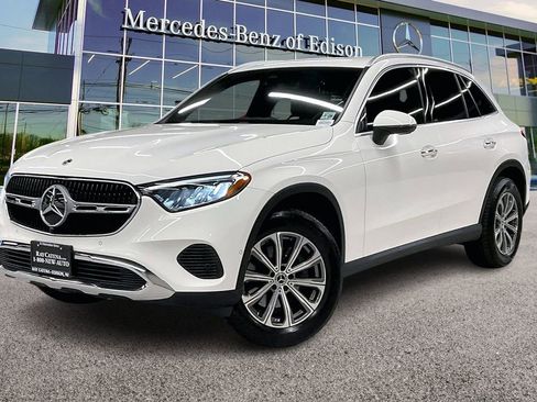 Certified 2024 Mercedes-Benz GLC 300 4MATIC image 9