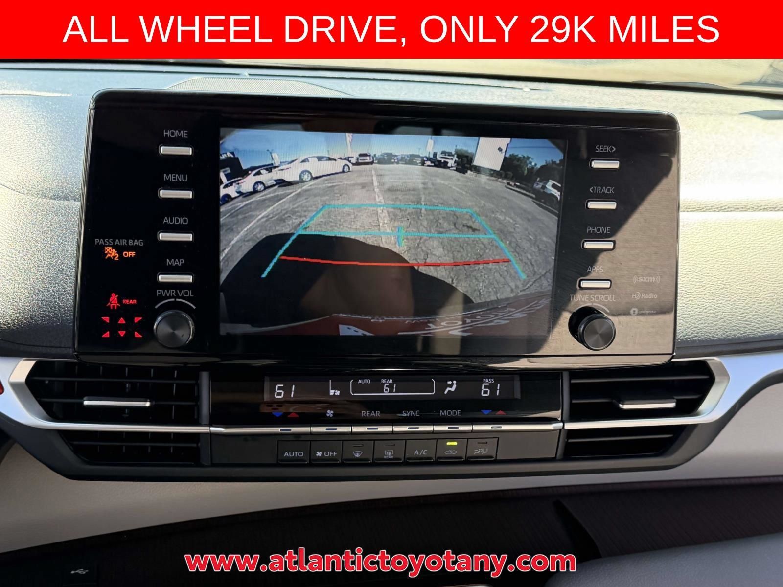 Used 2022 Toyota Sienna LE AWD/4WD image 25
