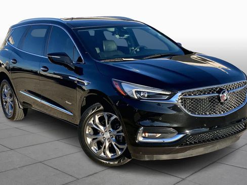 Used 2019 Buick Enclave Avenir image 2