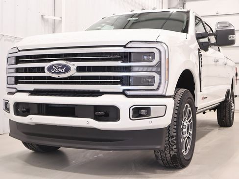 New 2026 Ford F350 Platinum w/ Platinum Plus Package image 4