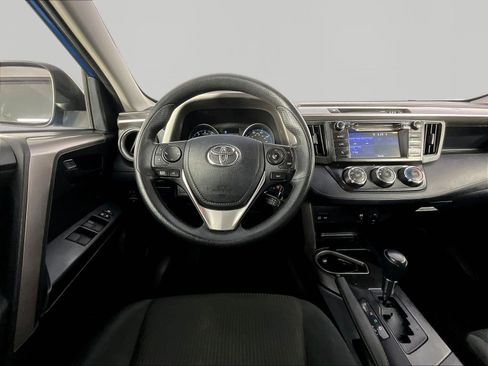 Used 2018 Toyota RAV4 LE w/ All Weather Liner Package FWD image 8