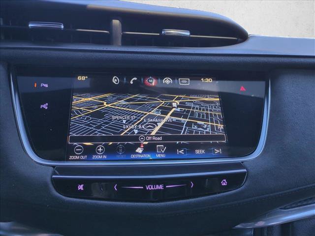 Used 2017 Cadillac XT5 Platinum w/ Driver Assist Package AWD/4WD image 13