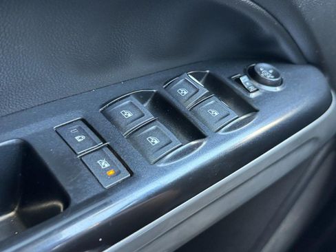 Used 2018 Chevrolet Colorado LT w/ LT Convenience Package RWD image 21