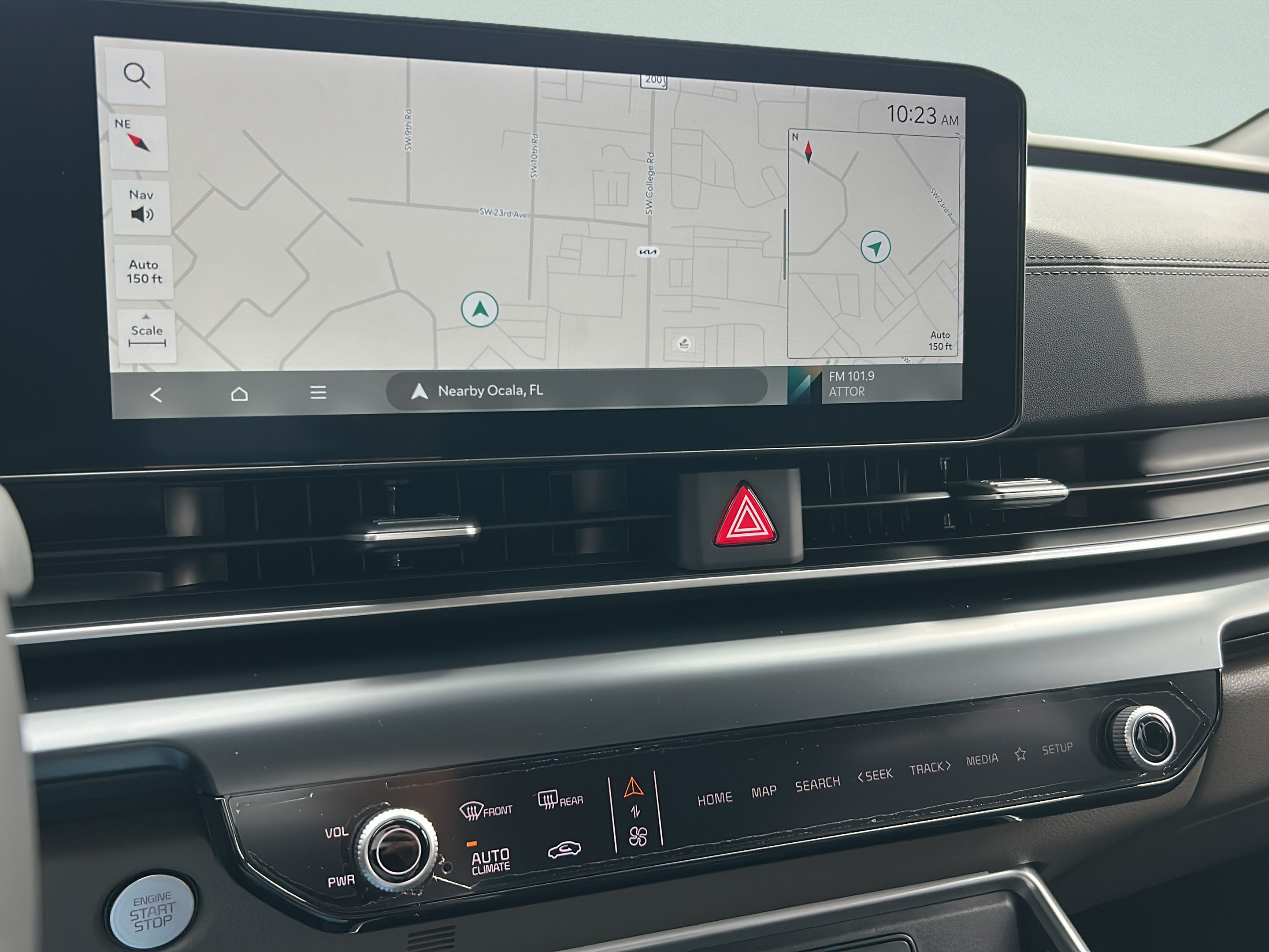 New 2027 Kia Carnival FWD image 22