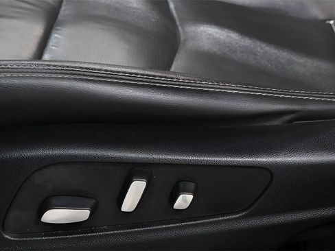 Used 2020 Cadillac XT6 Premium Luxury image 21