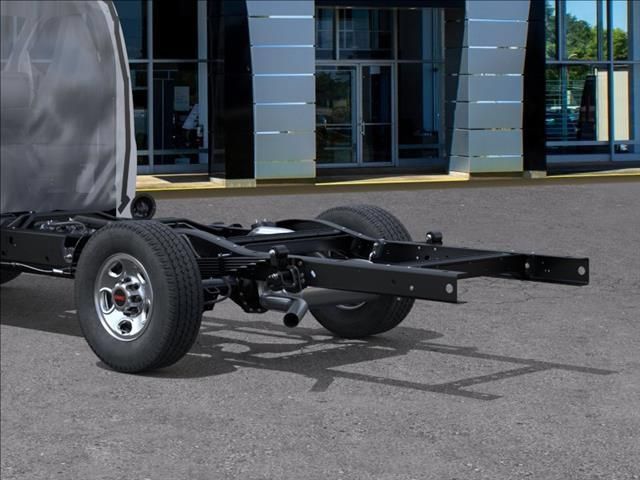 New 2025 GMC Savana 3500 w/ Power Convenience Package RWD image 11