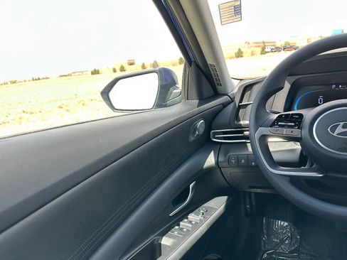 New 2025 Hyundai Elantra SE w/ Cargo Package image 17