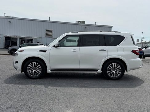 Used 2021 Nissan Armada SV w/ SV Appearance Package AWD/4WD image 9