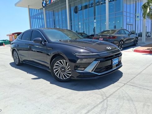 Used 2024 Hyundai Sonata Limited FWD image 1