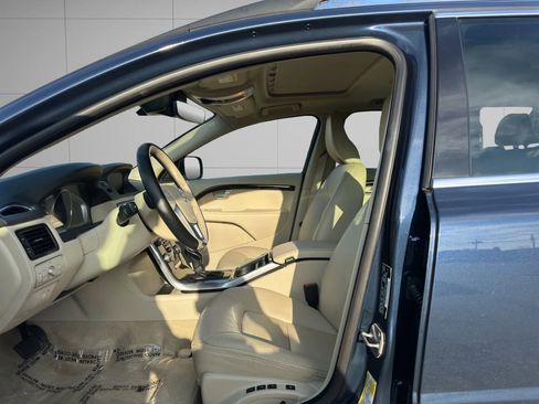 Used 2015 Volvo XC70 3.2 Premier image 12