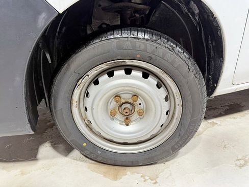 Used 2015 Nissan NV200 S image 2