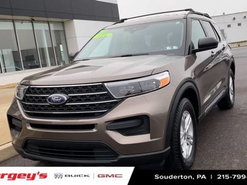 Used 2021 Ford Explorer XLT w/ Class III Trailer Tow Package AWD/4WD image 3