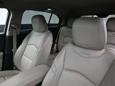 Used 2019 Cadillac XT4 Premium Luxury w/ Cold Weather Package AWD/4WD image 15