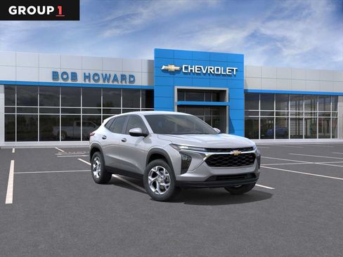 New 2026 Chevrolet Trax LS w/ LS Convenience Package FWD image 1
