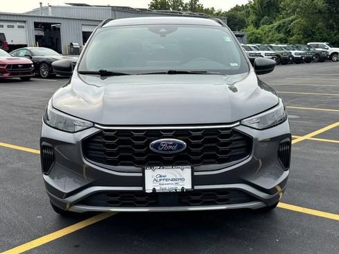 Used 2024 Ford Escape ST-Line w/ Tech Pack #1 AWD/4WD image 9