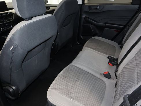 Certified 2022 Ford Escape SE w/ Cold Weather Package image 21