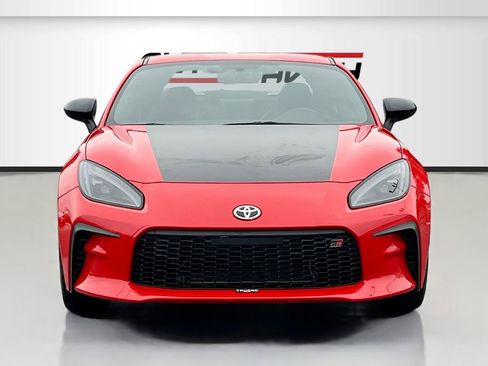 Used 2024 Toyota GR86 TRUENO Edition image 2