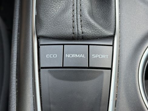Used 2024 Toyota Camry LE FWD image 11