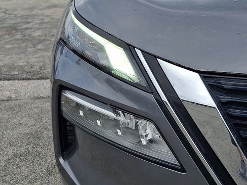 Used 2021 Nissan Rogue SV AWD/4WD image 10