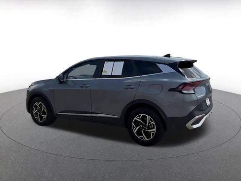 Used 2025 Kia Sportage LX image 10