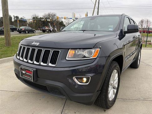 Used 2015 Jeep Grand Cherokee Laredo w/ Quick Order Package 23E AWD/4WD image 3