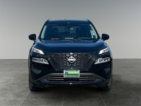 Used 2023 Nissan Rogue SV w/ SV Premium B Package AWD/4WD image 2