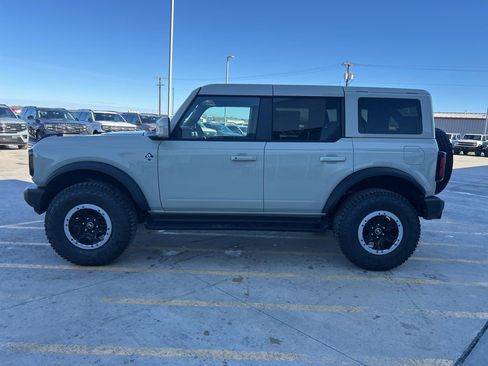 New 2025 Ford Bronco Outer Banks w/ Sasquatch Package image 6
