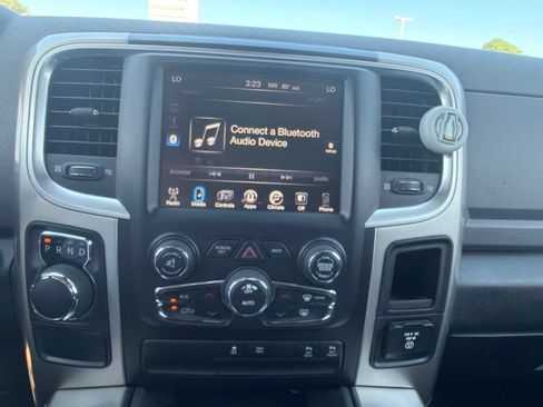 Used 2017 RAM 1500 Lone Star RWD image 18